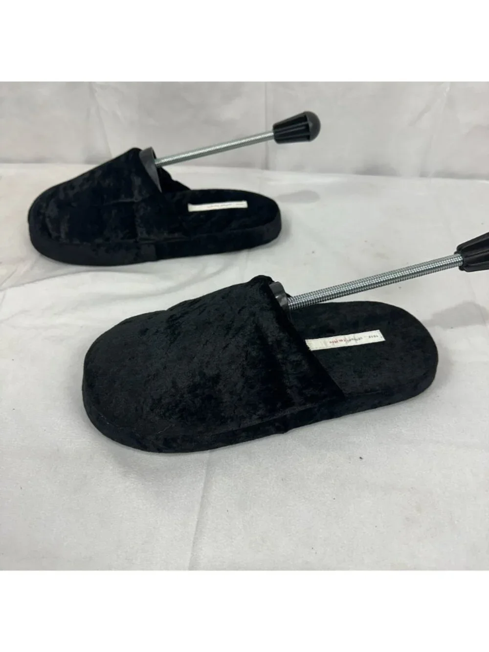 Lane Bryant Cacique Black Velvet Slip-On Slippers Girls Size XL Fabric Upper Co